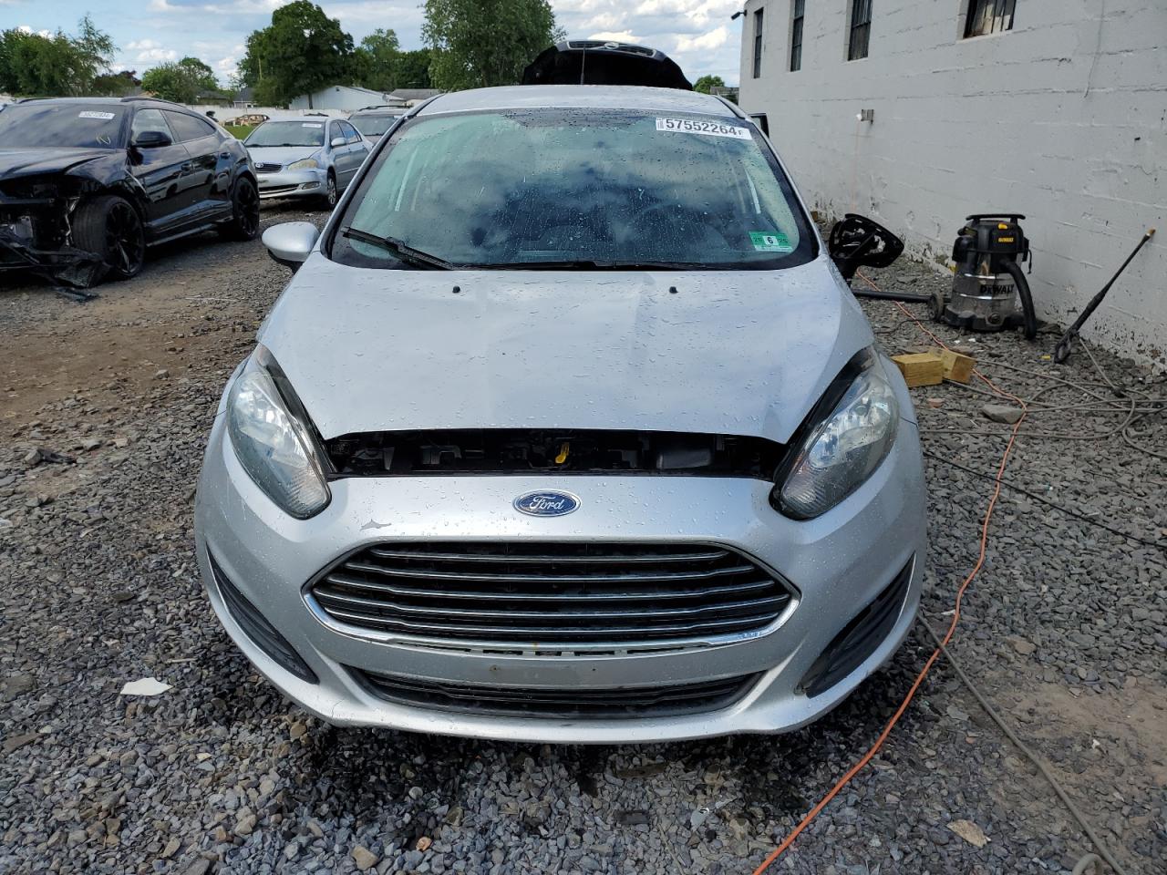 2018 Ford Fiesta Se vin: 3FADP4BJ6JM111165