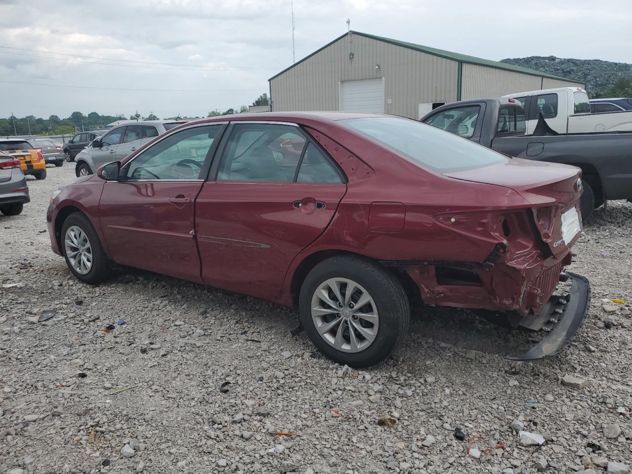 2017 Toyota Camry Le vin: 4T1BF1FK6HU747835