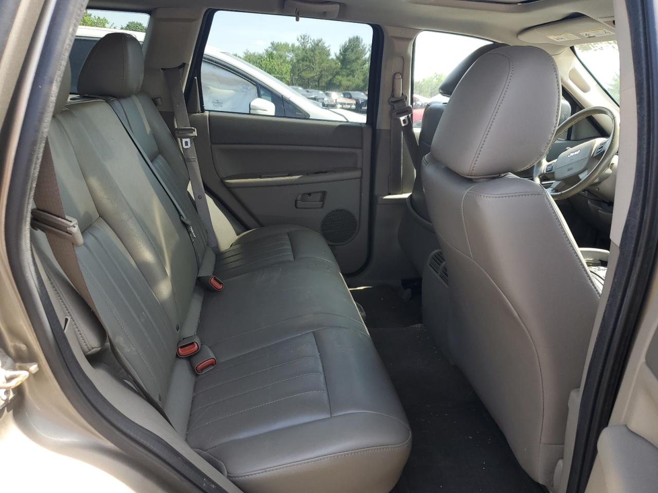 1J4HR48NX6C325367 2006 Jeep Grand Cherokee Laredo