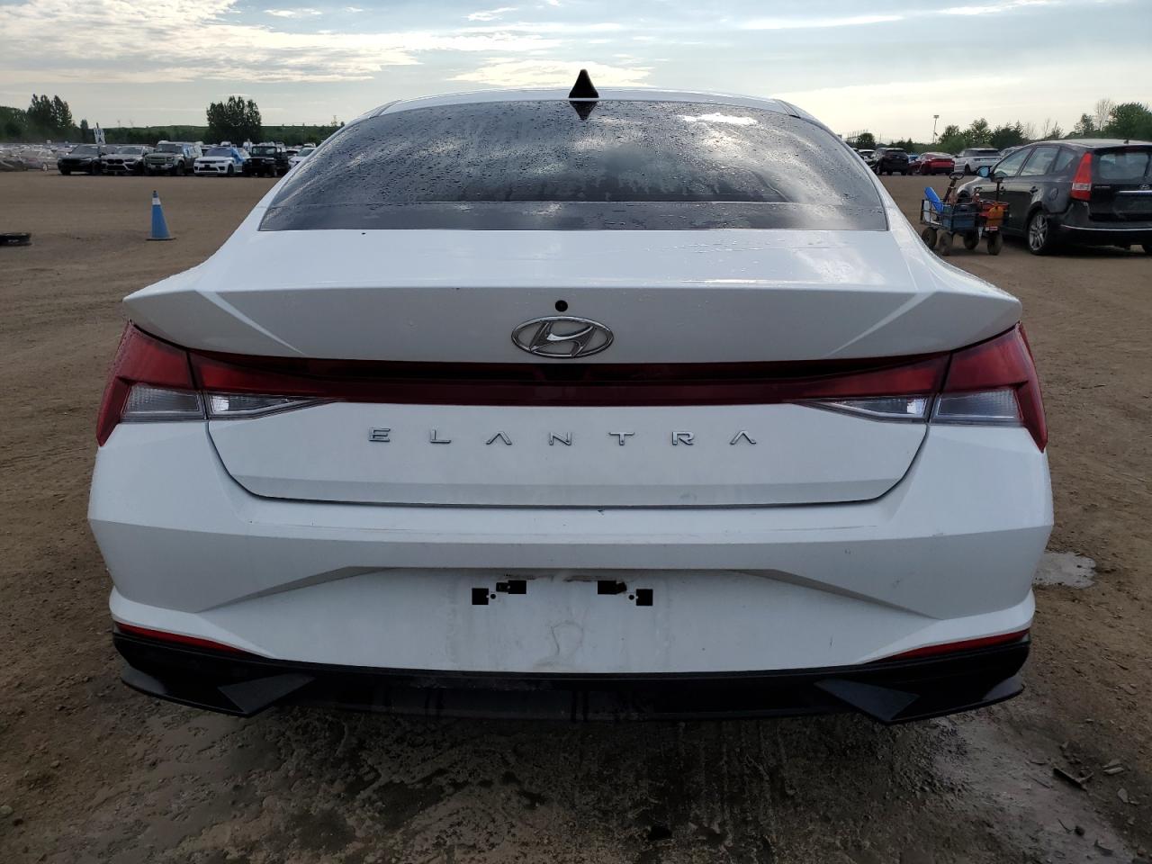 KMHLM4AG1NU363259 2022 Hyundai Elantra Sel