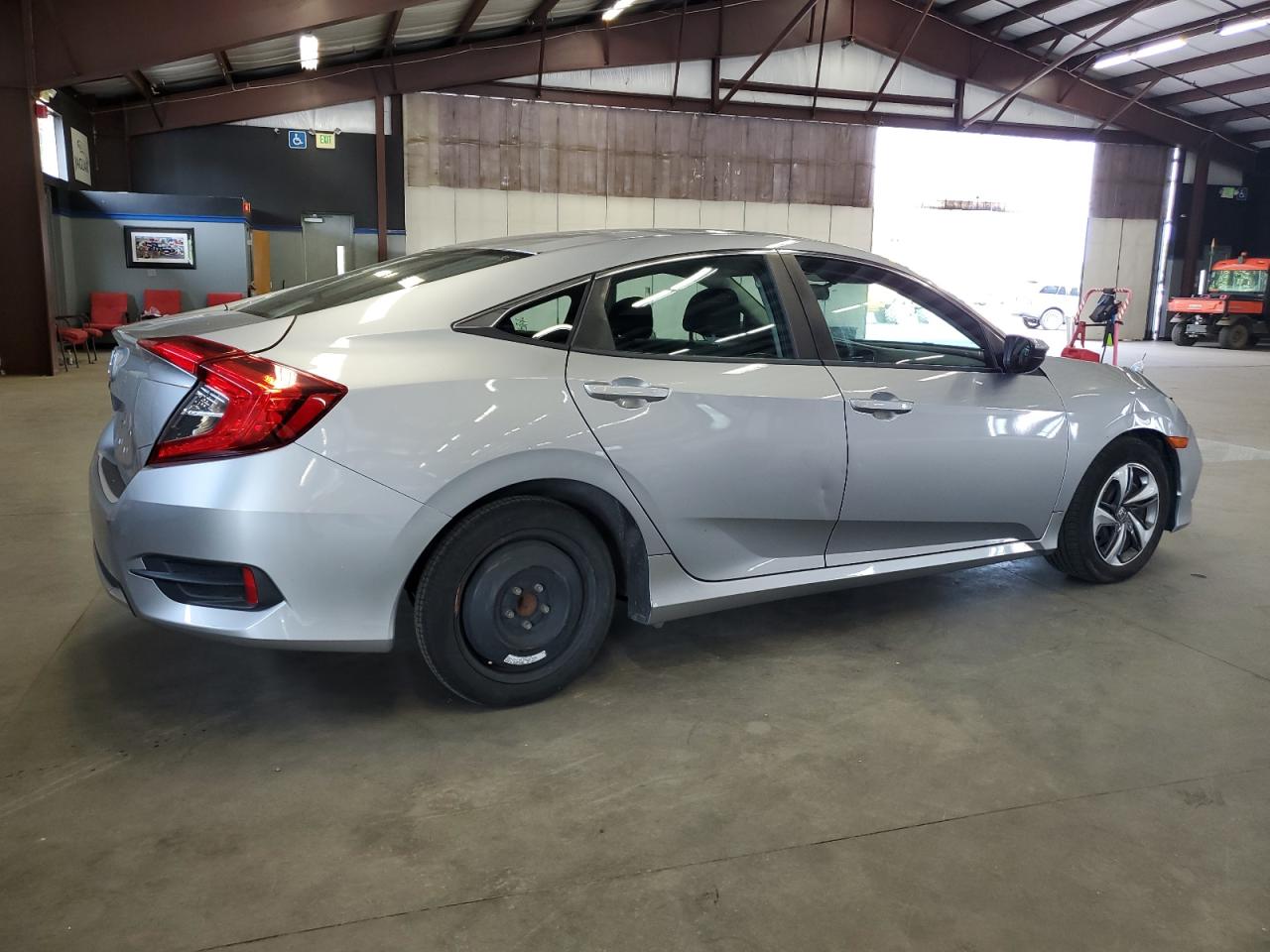 2HGFC2F6XKH581659 2019 Honda Civic Lx