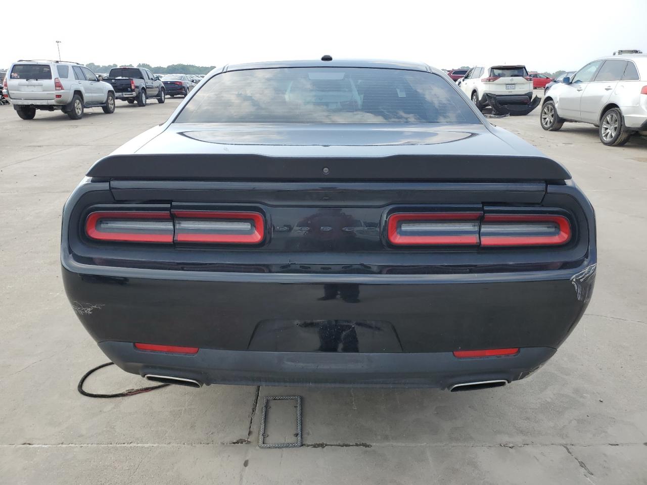 2020 Dodge Challenger Sxt vin: 2C3CDZAG5LH143239