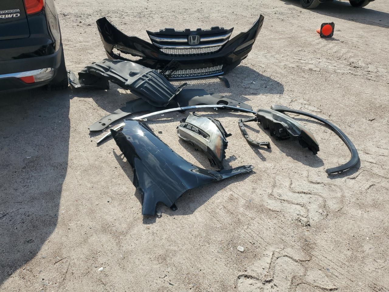 5FNYF6H99GB097153 2016 Honda Pilot Touring