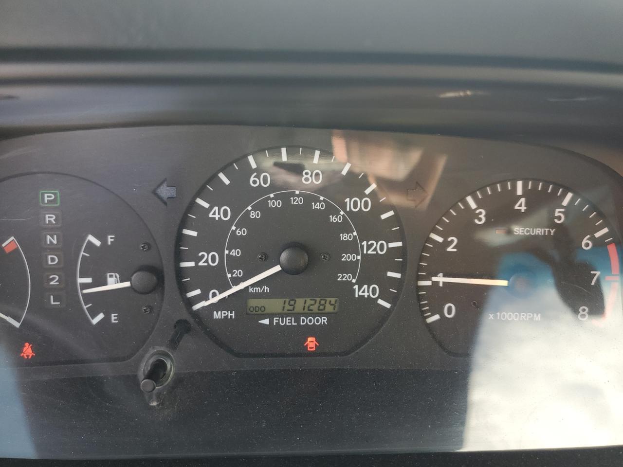 4T1BF28K0YU110930 2000 Toyota Camry Le