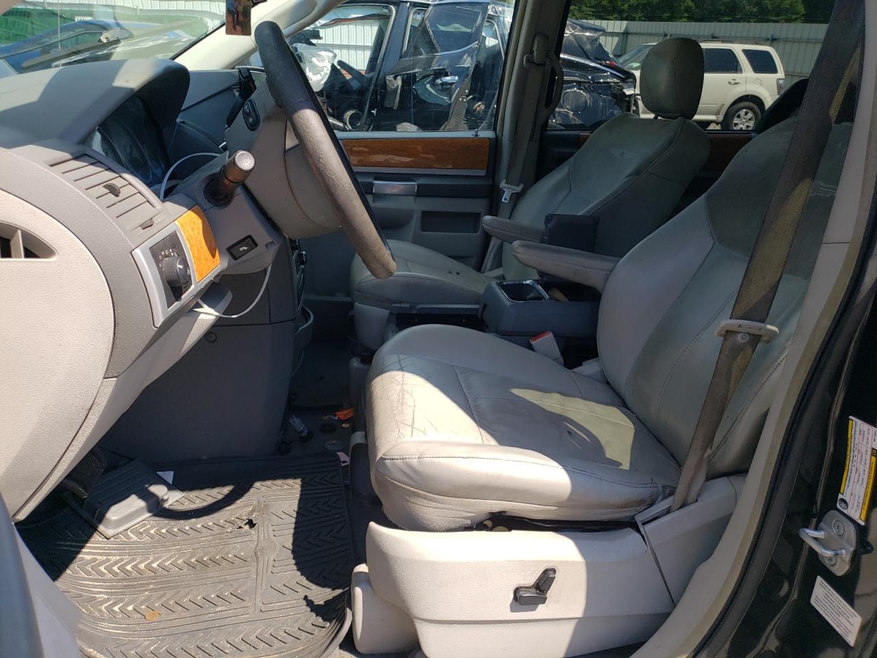 2A8HR64X98R713461 2008 Chrysler Town & Country Limited