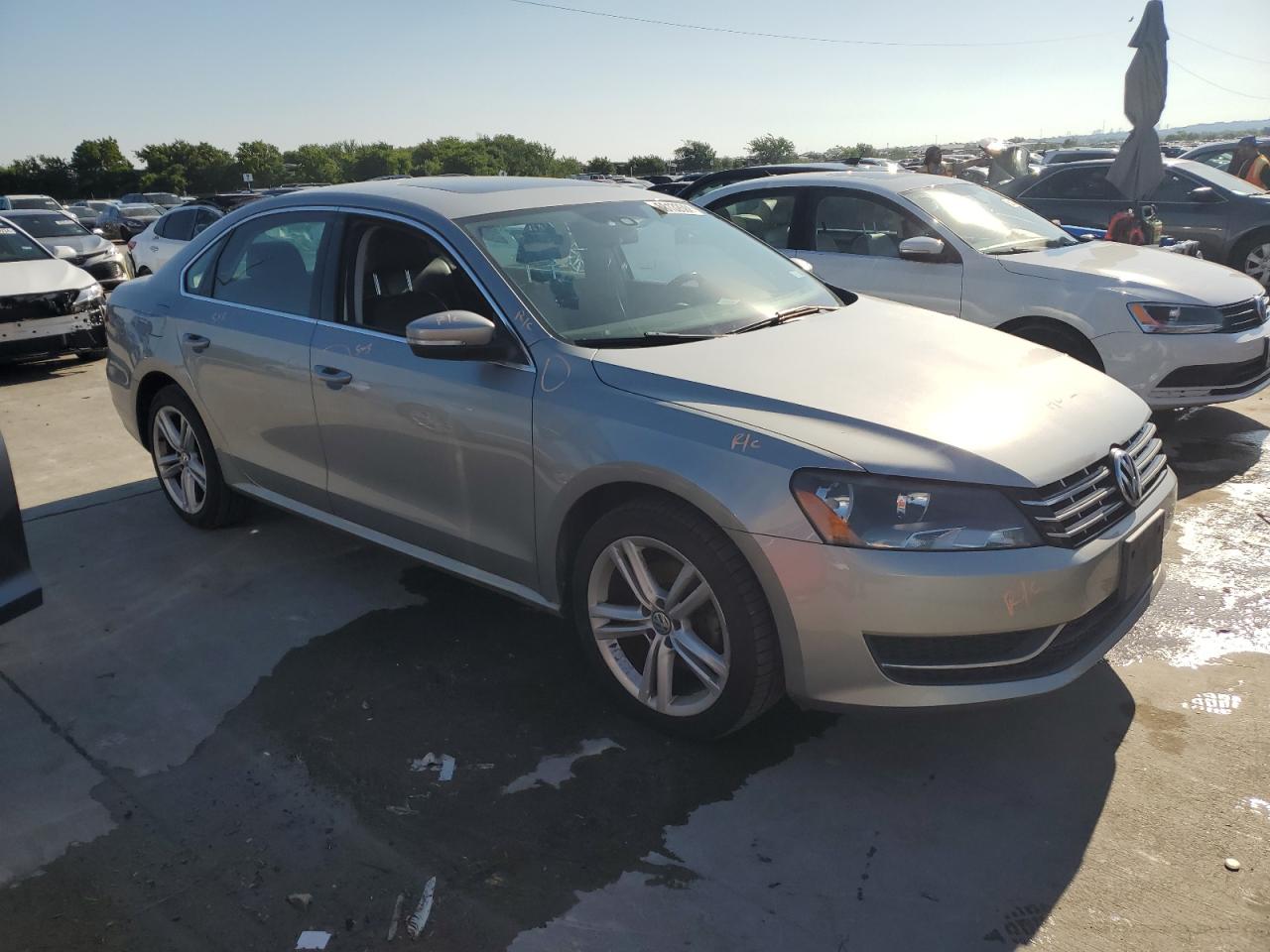 1VWBN7A37EC077544 2014 Volkswagen Passat Se