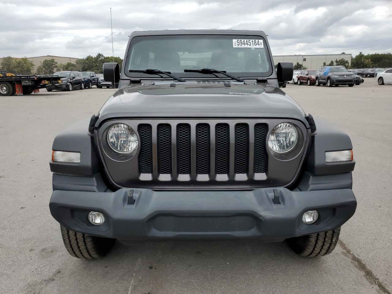 1C4HJXDG5JW235136 2018 Jeep Wrangler Unlimited Sport