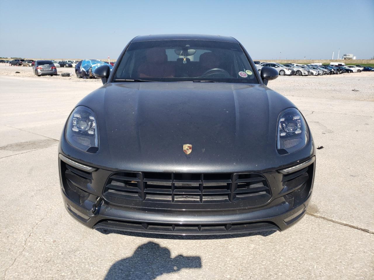 WP1AG2A5XJLB63582 2018 Porsche Macan Gts