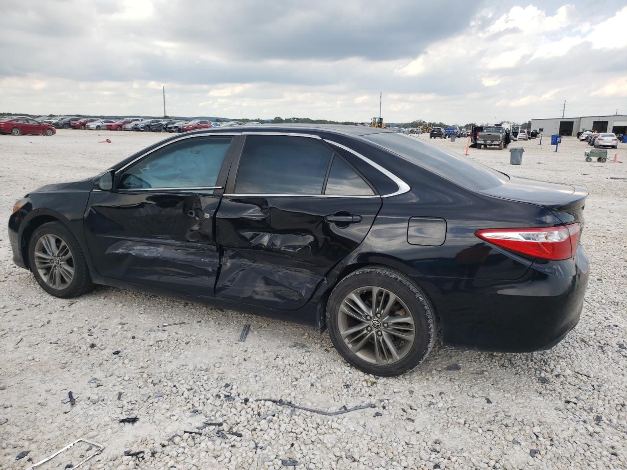 4T1BF1FK2GU131340 2016 Toyota Camry Le