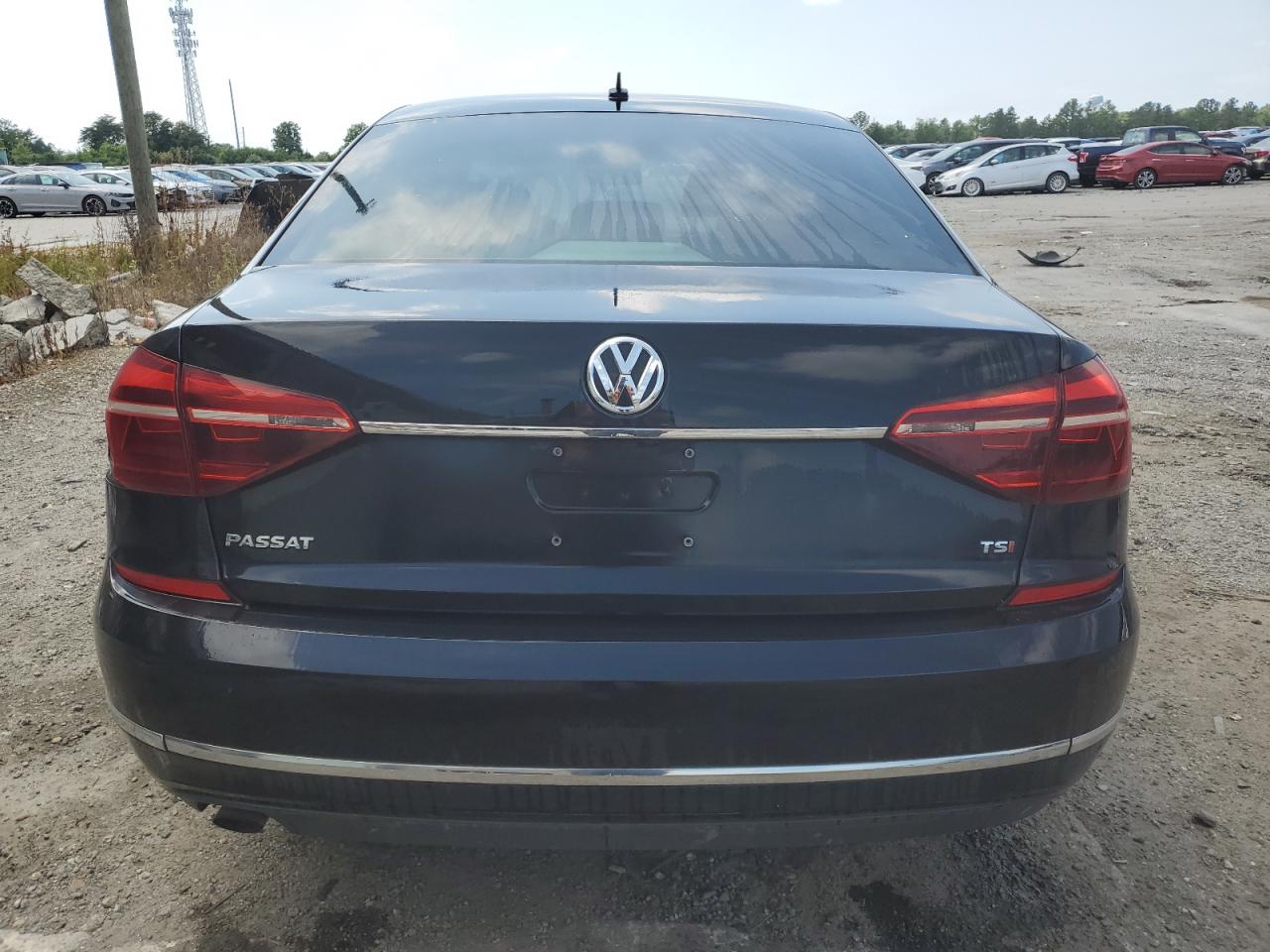 1VWAT7A38HC037673 2017 Volkswagen Passat S
