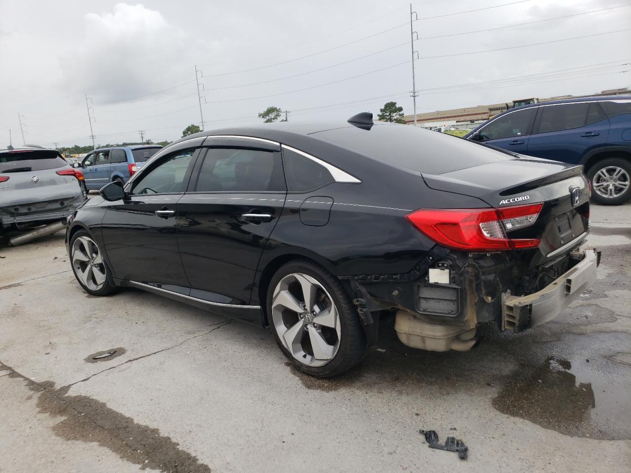 2018 Honda Accord Touring vin: 1HGCV2F96JA008861