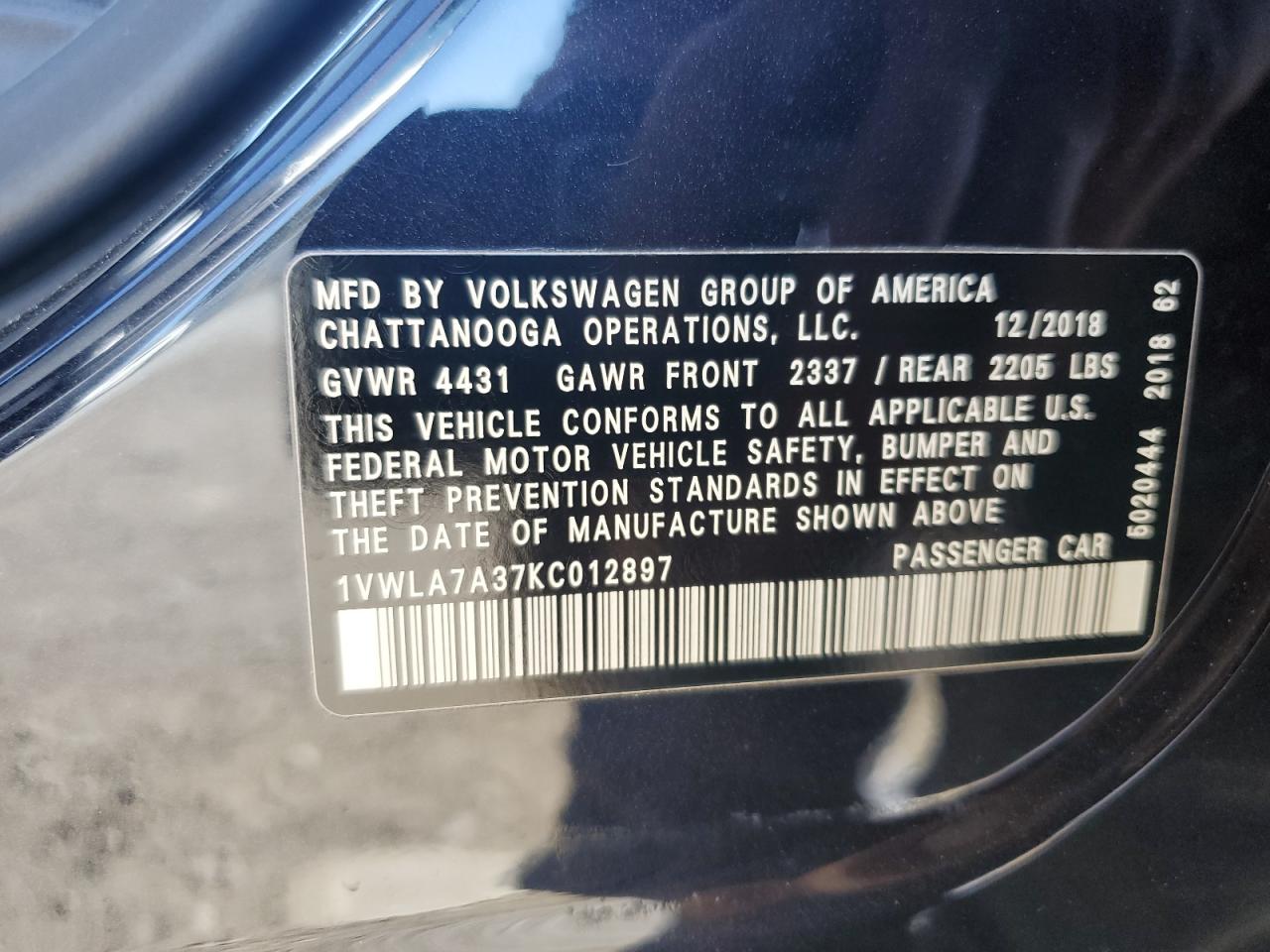 1VWLA7A37KC012897 2019 Volkswagen Passat Wolfsburg