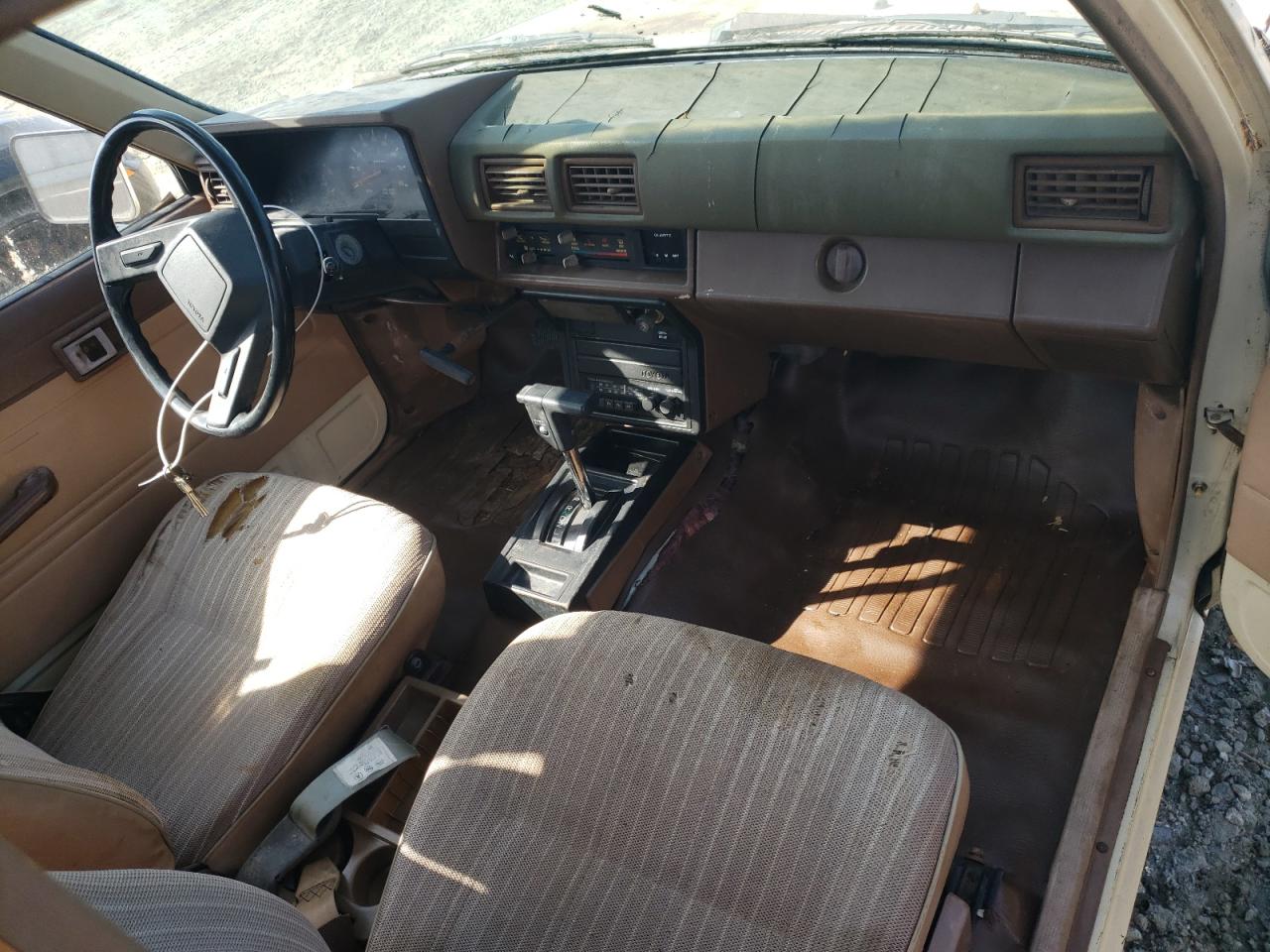 JT4RN56DXE0033093 1984 Toyota Pickup Xtracab Rn56 Dlx