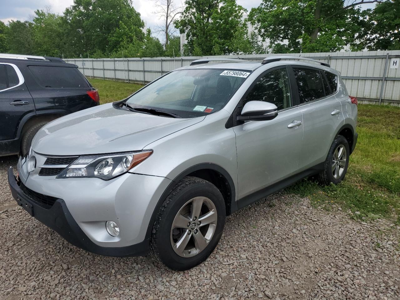 JTMRFREVXFD110408 2015 Toyota Rav4 Xle