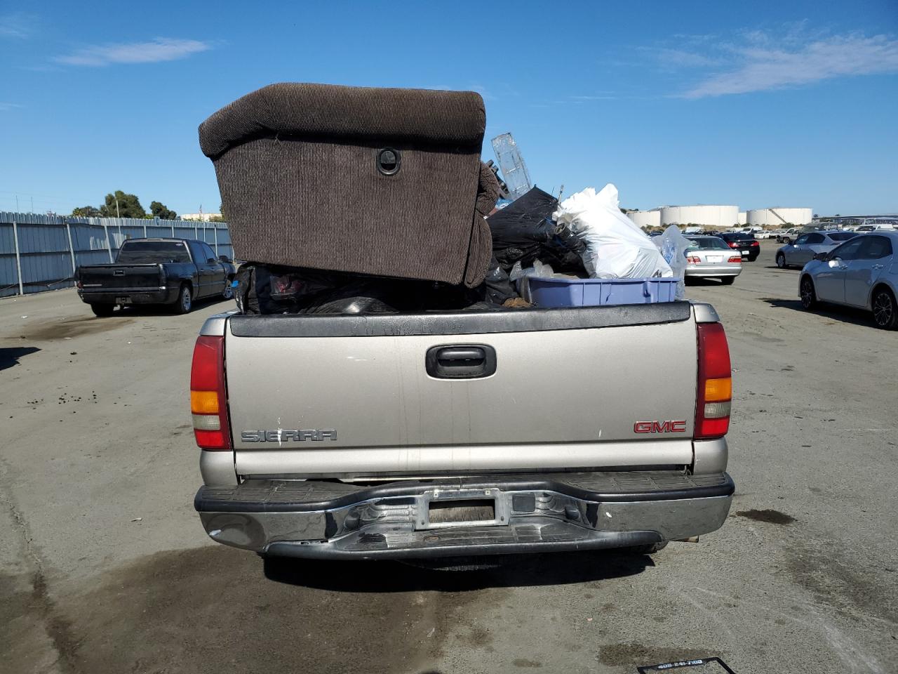 2GTEK19T021175374 2002 GMC New Sierra K1500