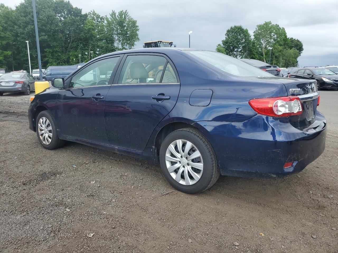 2T1BU4EE4DC089057 2013 Toyota Corolla Base