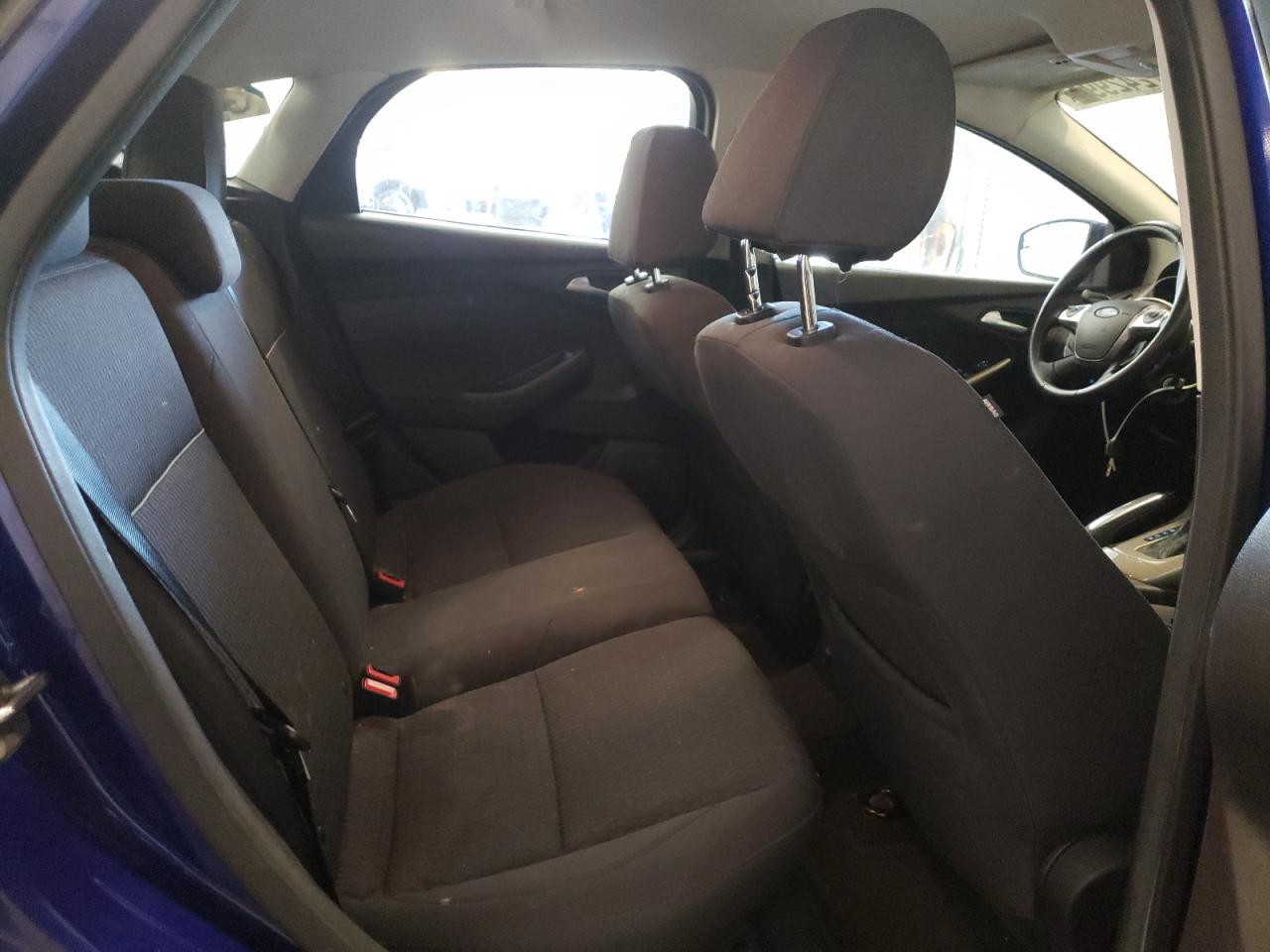 1FAHP3M23CL437821 2012 Ford Focus Sel