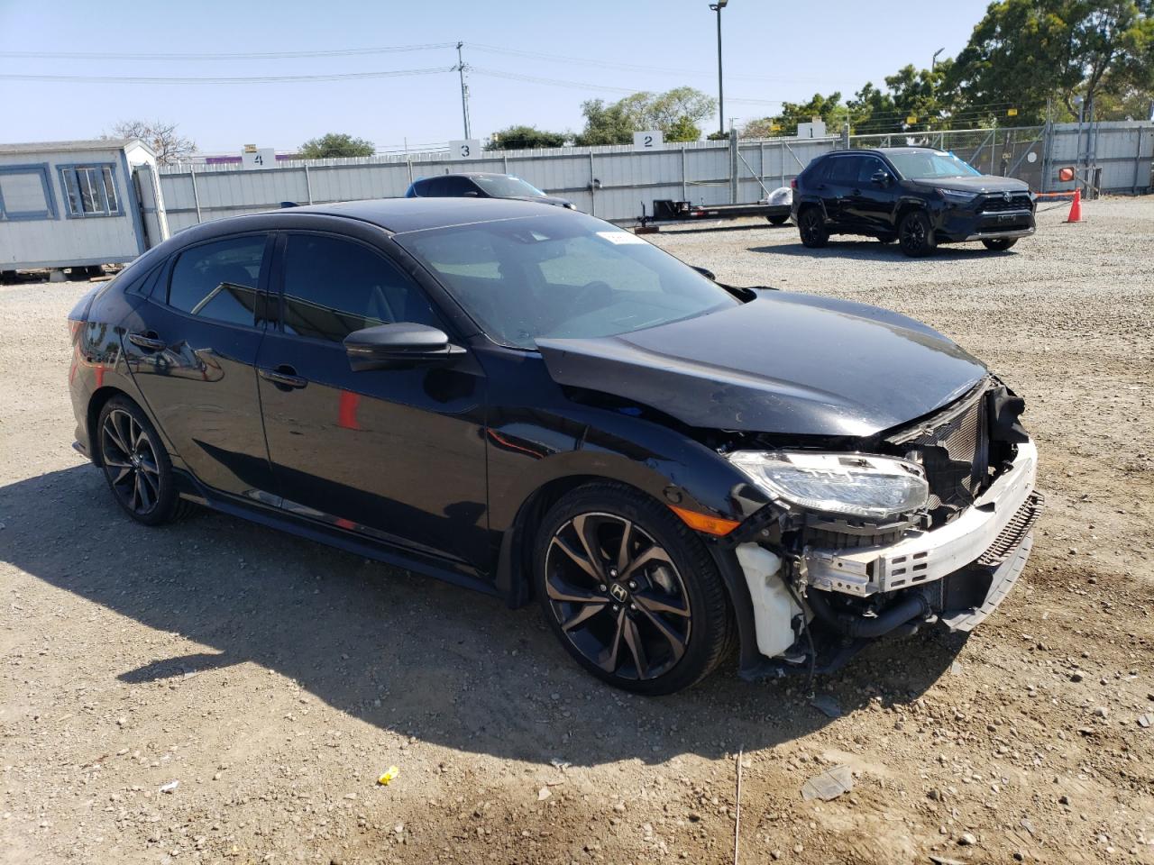 2018 Honda Civic Sport Touring vin: SHHFK7H97JU431615