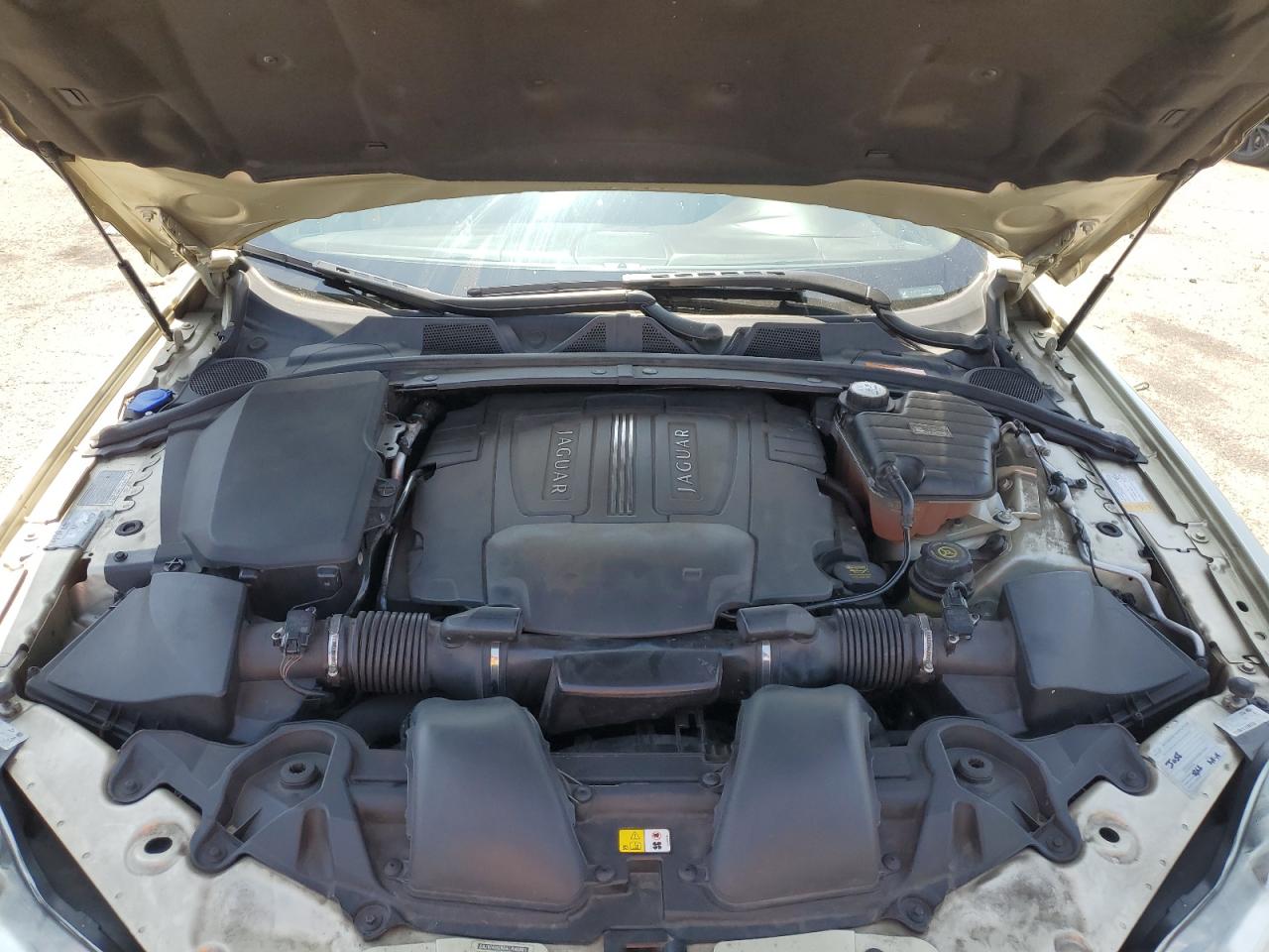 SAJWA0GB6ALR49861 2010 Jaguar Xf Premium