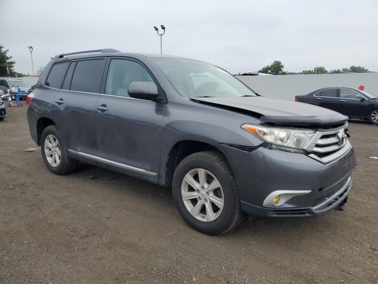 5TDBK3EH5DS197527 2013 Toyota Highlander Base