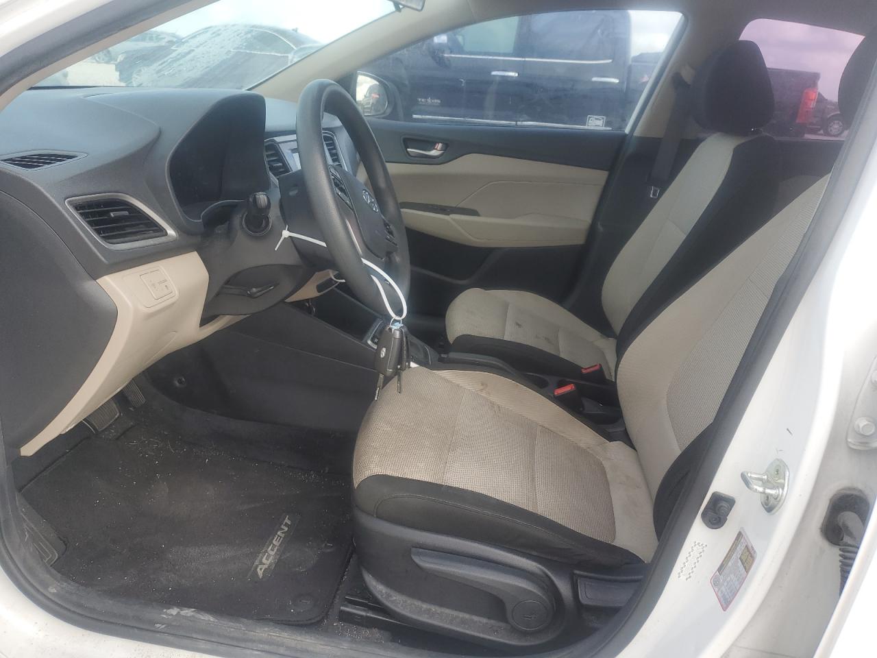 3KPC24A3XKE088198 2019 Hyundai Accent Se