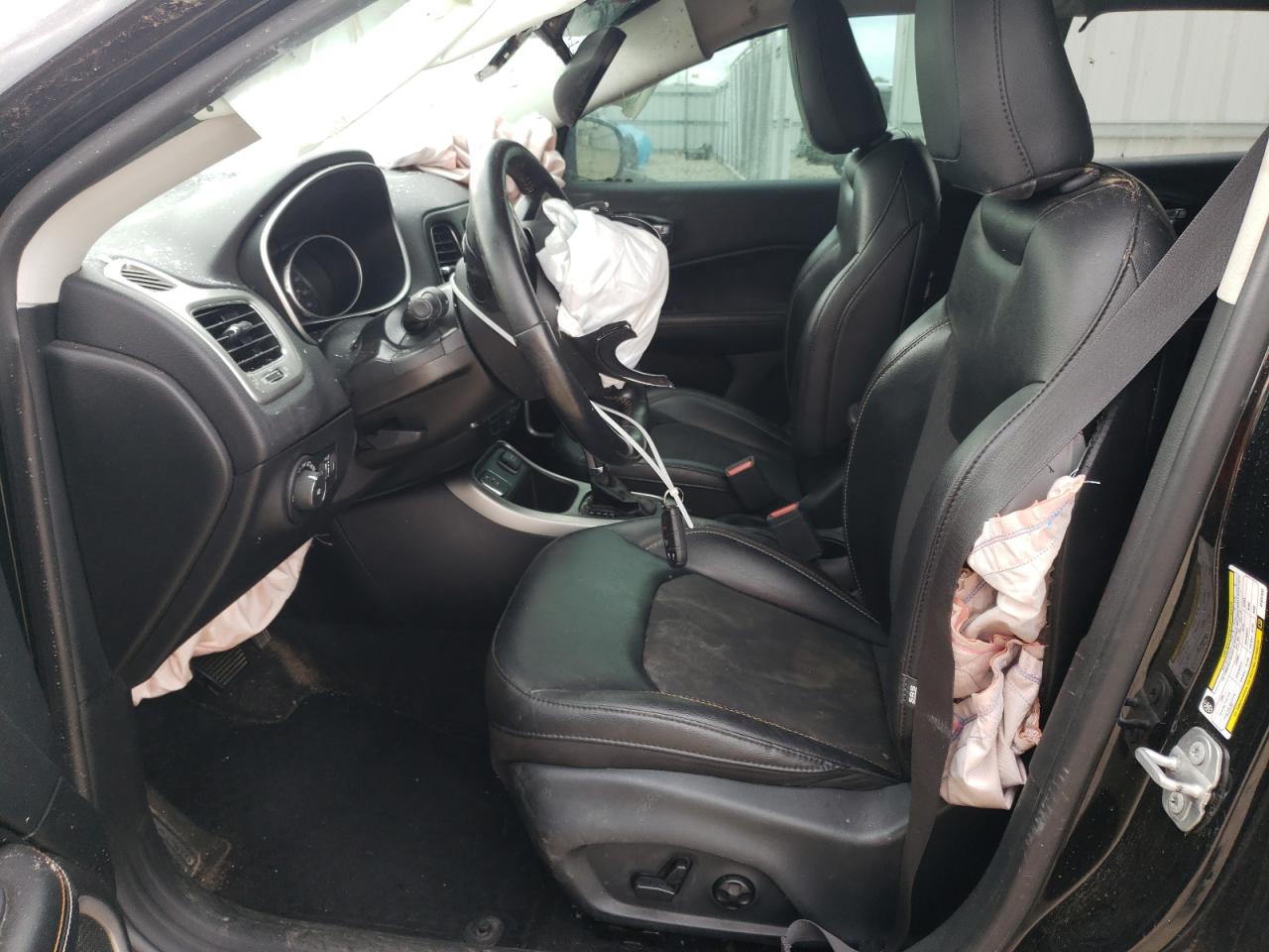 3C4NJCBB4KT637532 2019 Jeep Compass Latitude