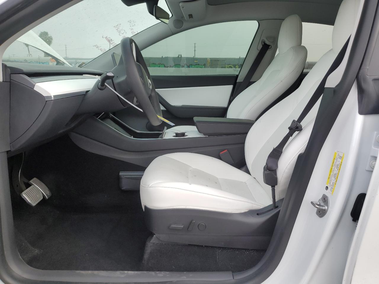 5YJYGDEE8LF030931 2020 Tesla Model Y