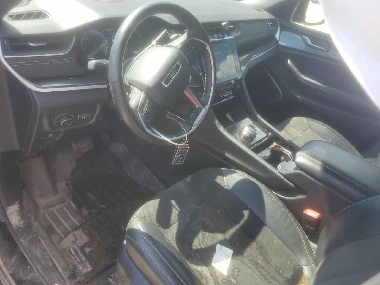 1C4RJKAG7M8185215 2021 Jeep Grand Cherokee L Laredo