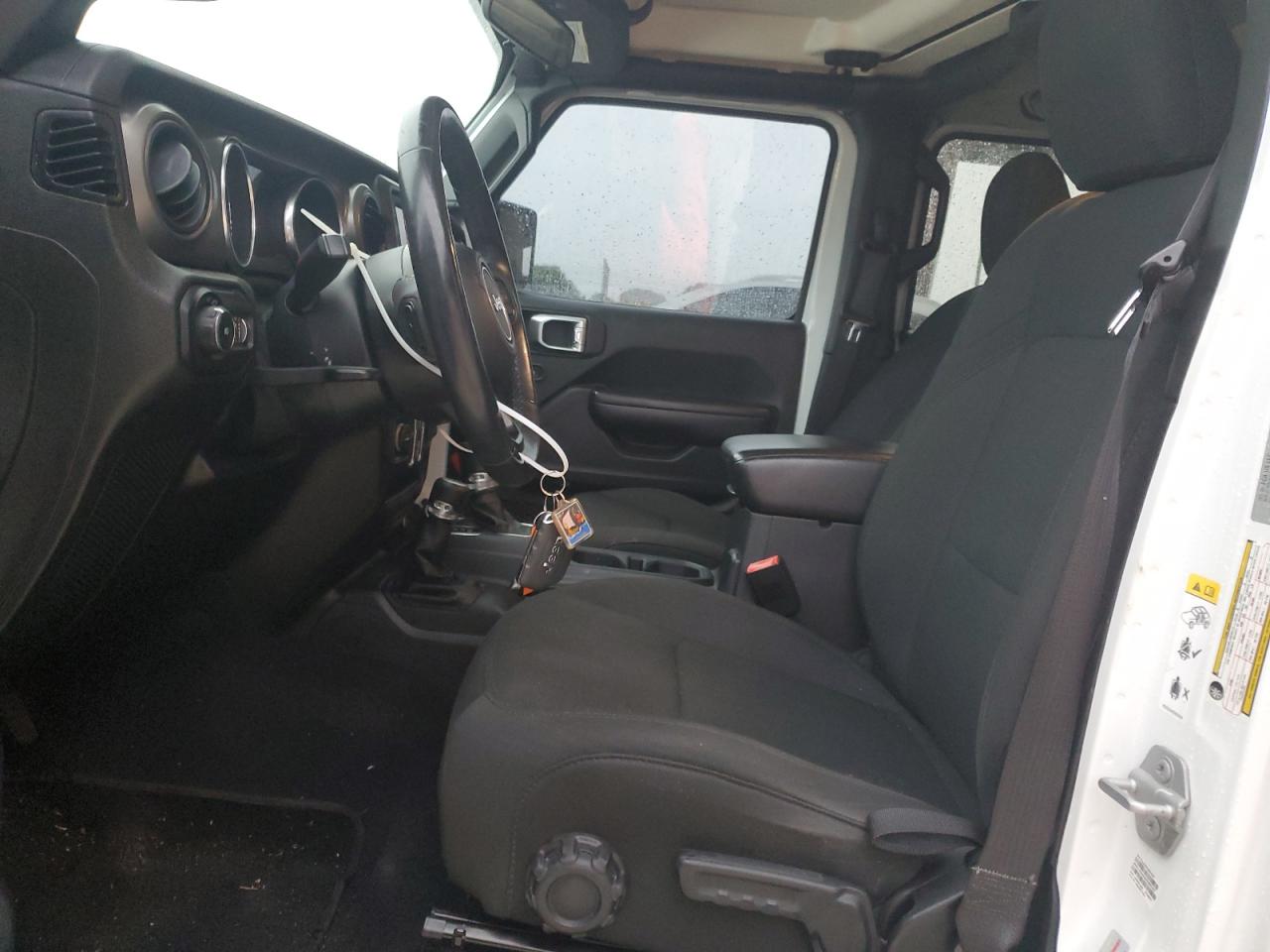 1C4HJXDGXKW644072 2019 Jeep Wrangler Unlimited Sport