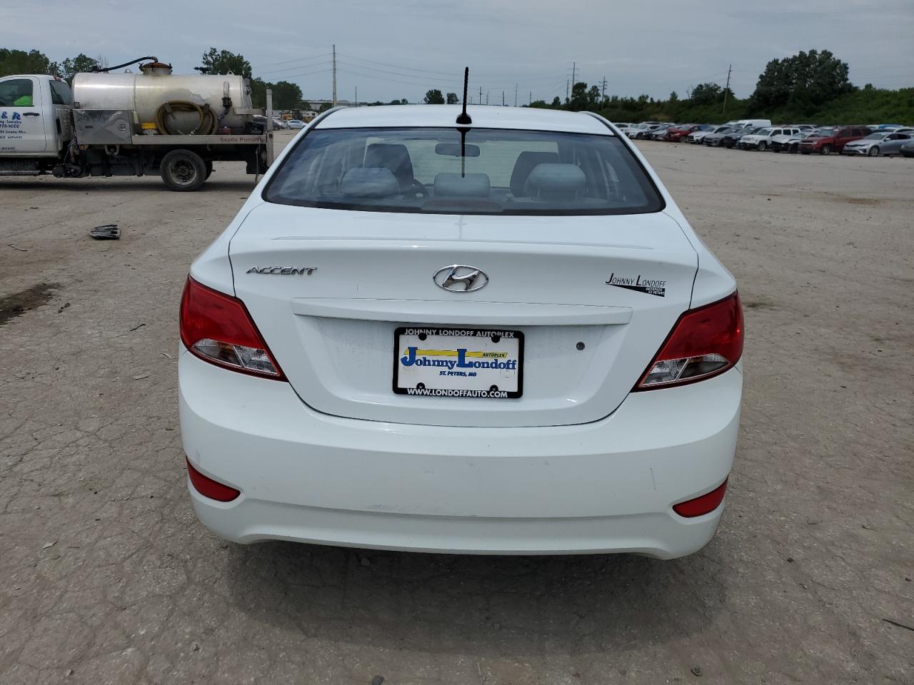 Lot #2876906749 2016 HYUNDAI ACCENT SE