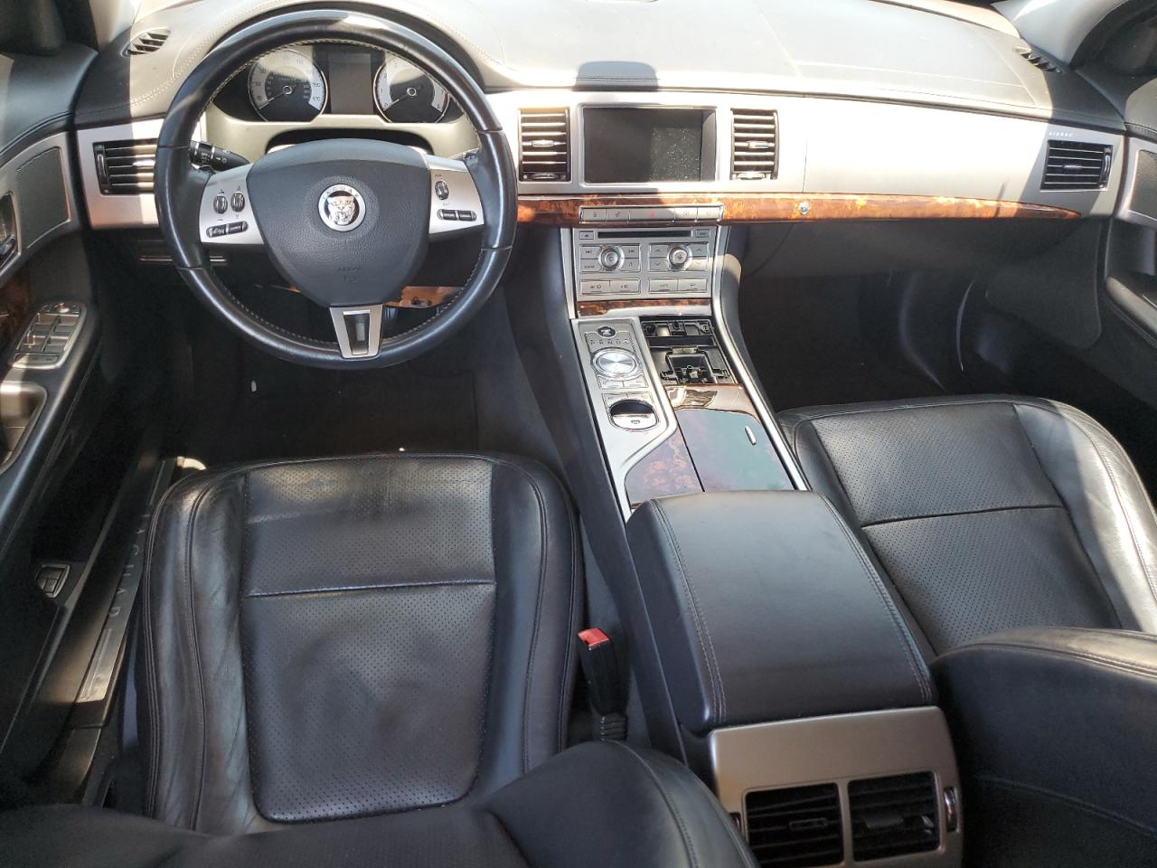 SAJWA0GB3BLS10710 2011 Jaguar Xf Premium