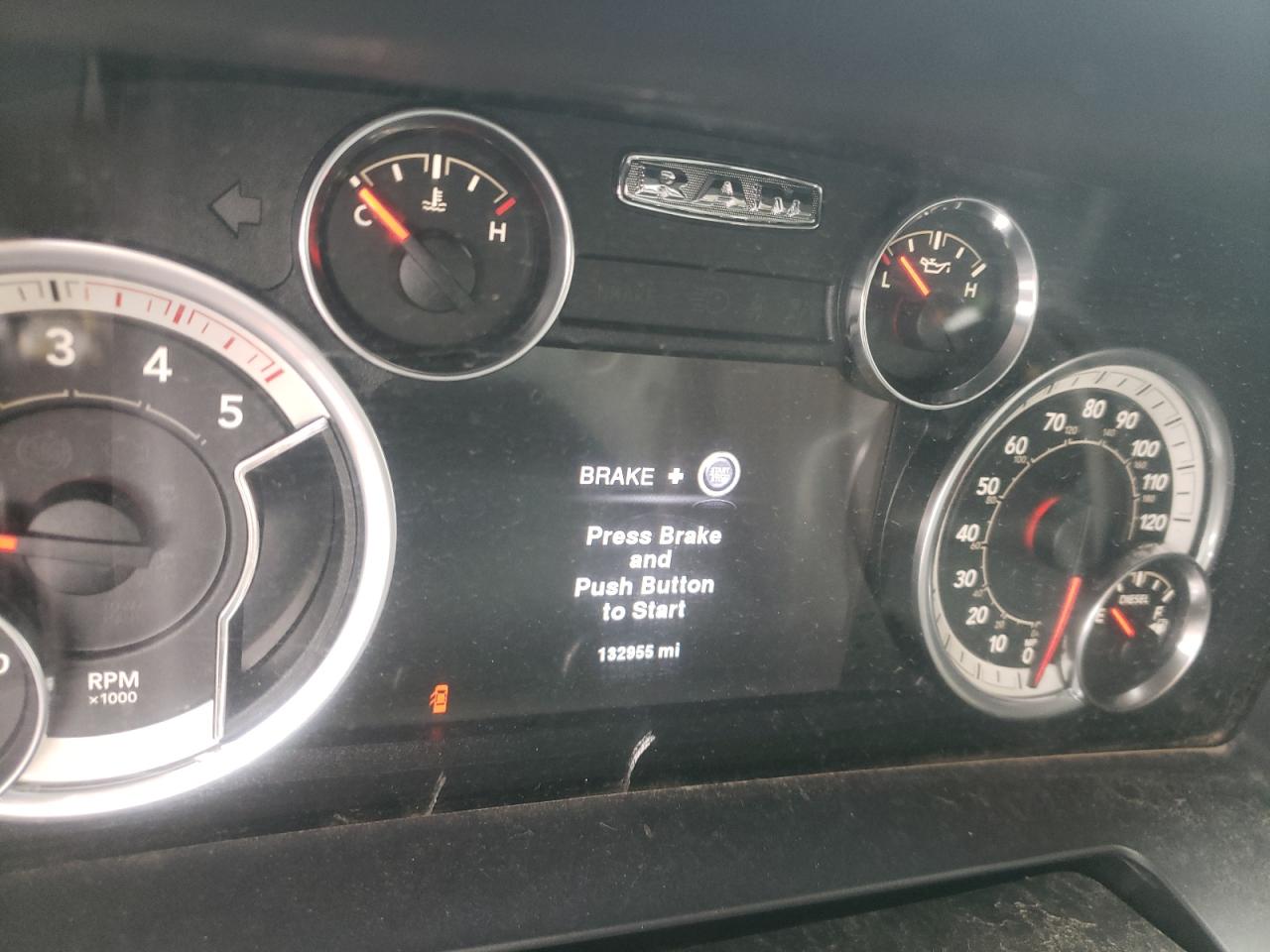 3C63R3JL5EG123154 2014 Ram 3500 Laramie