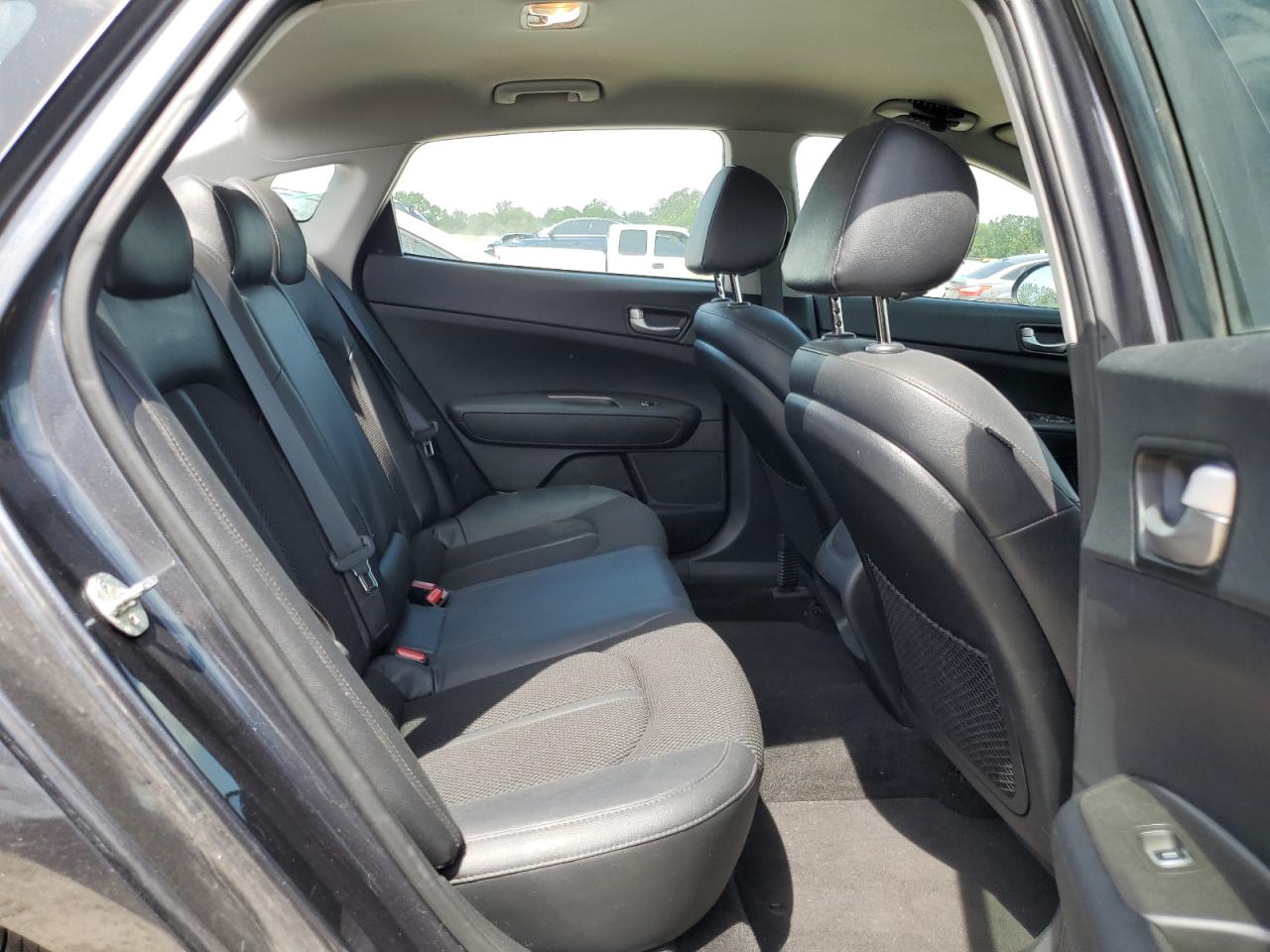 5XXGT4L3XLG407927 2020 Kia Optima Lx