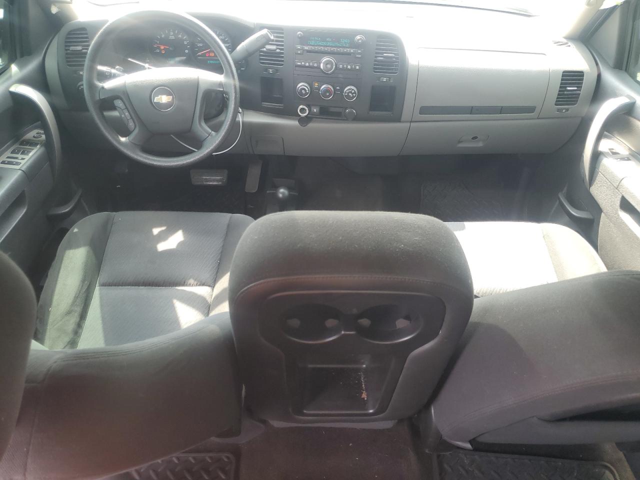 3GCPKREA8BG301242 2011 Chevrolet Silverado K1500 Ls