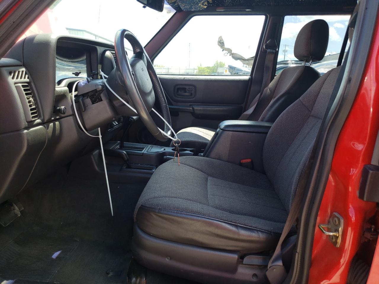 1J4FF58SXYL199817 2000 Jeep Cherokee Classic