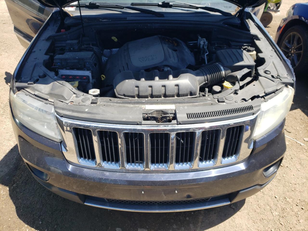 1J4RR5GT1BC501095 2011 Jeep Grand Cherokee Limited