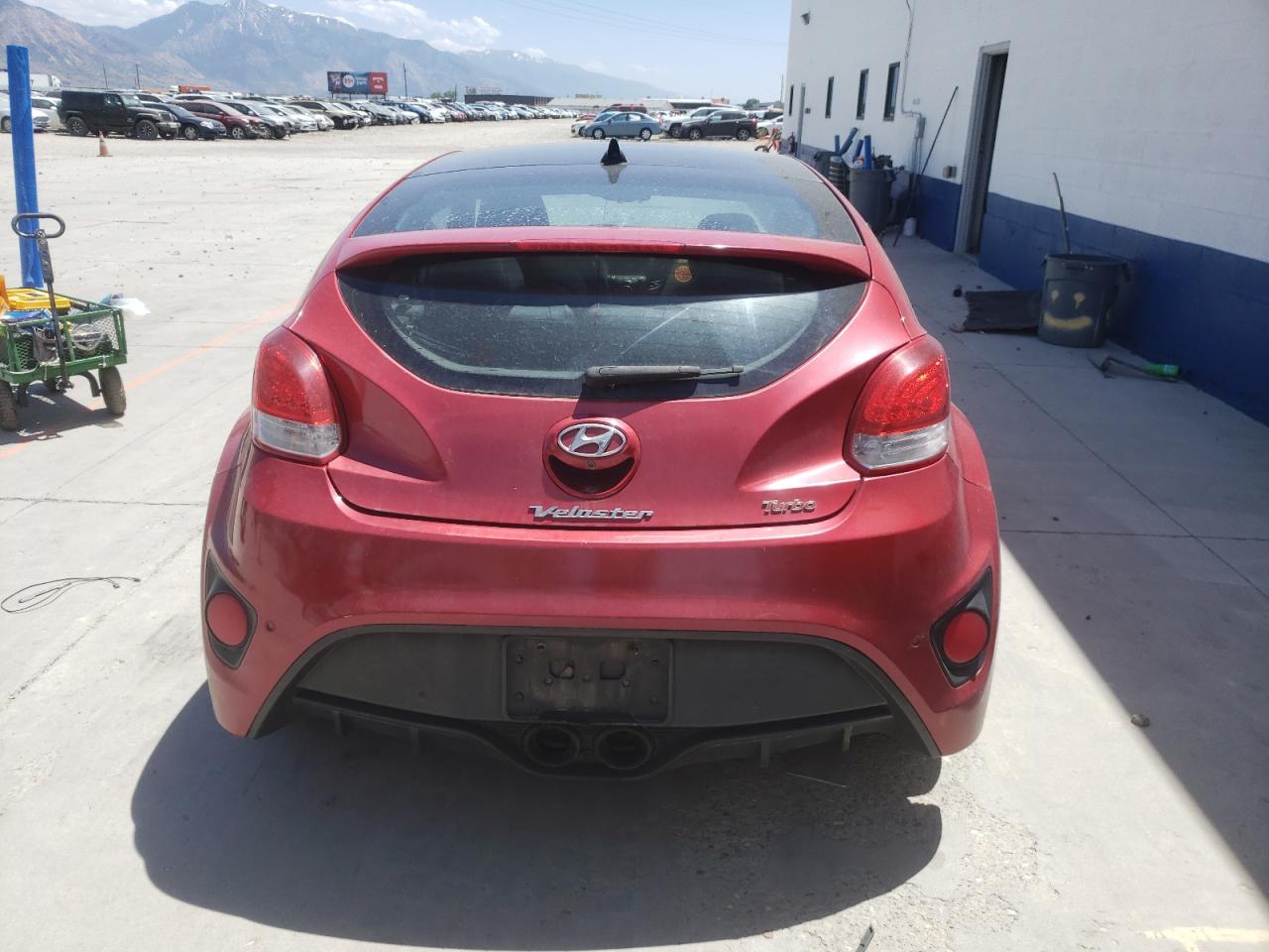 KMHTC6AE3FU235863 2015 Hyundai Veloster Turbo