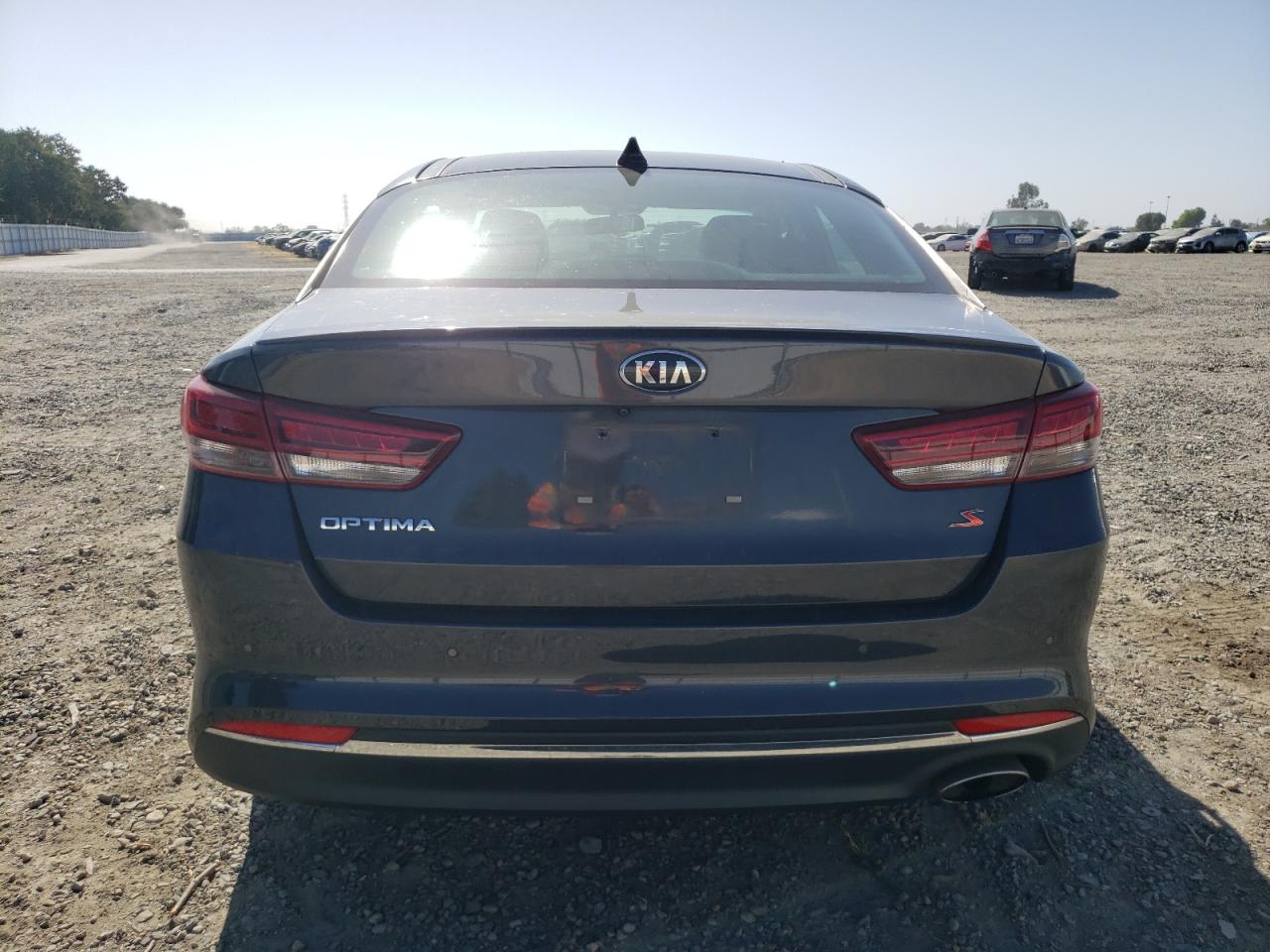 5XXGT4L39JG241767 2018 Kia Optima Lx