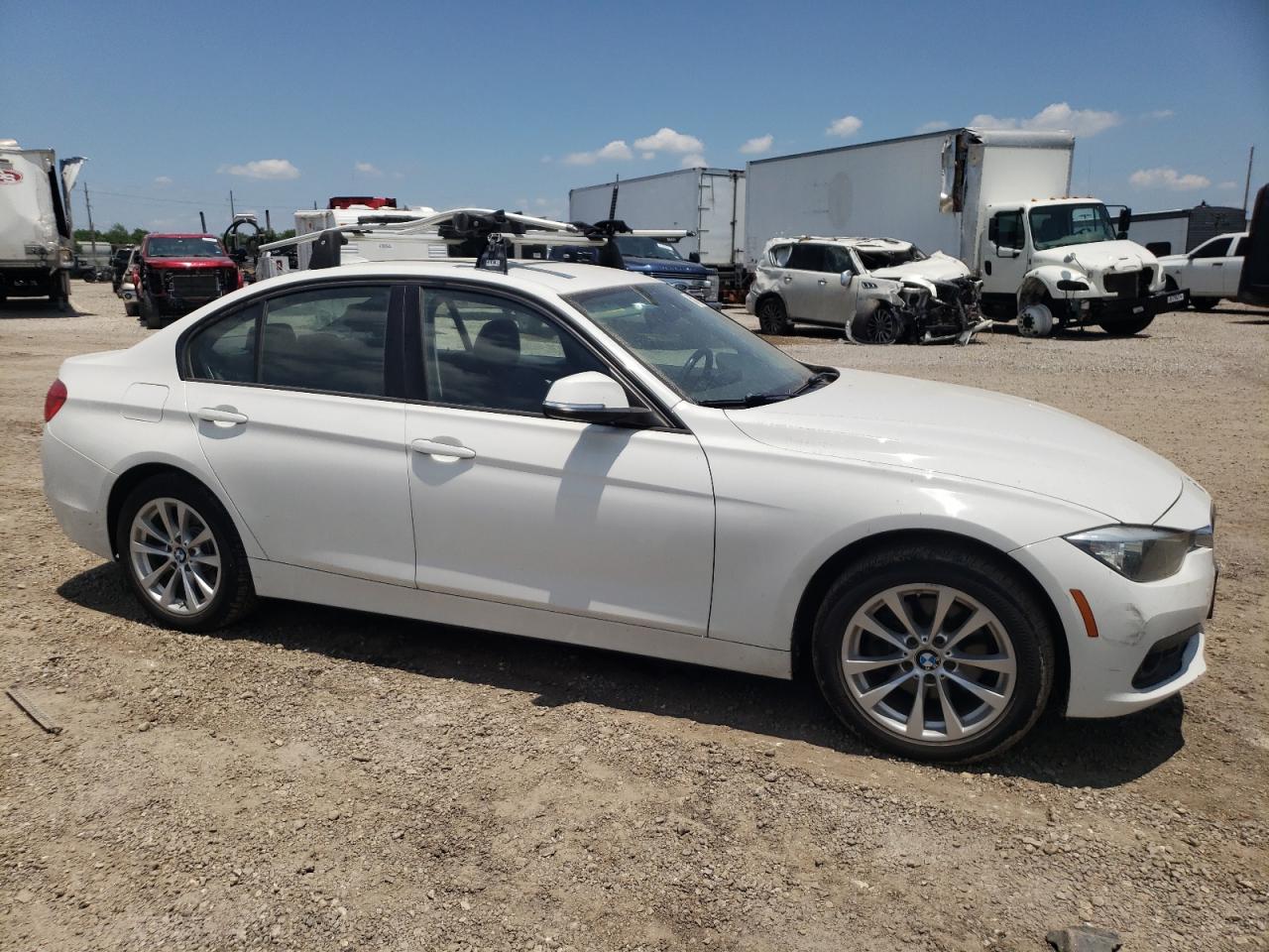 WBA8E1G53GNU12452 2016 BMW 320 I