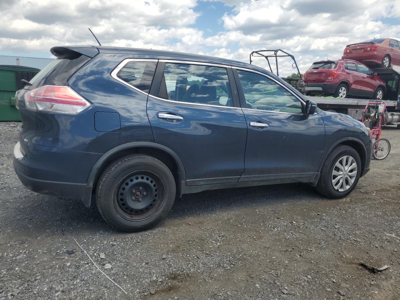 2015 Nissan Rogue S vin: KNMAT2MV7FP539602