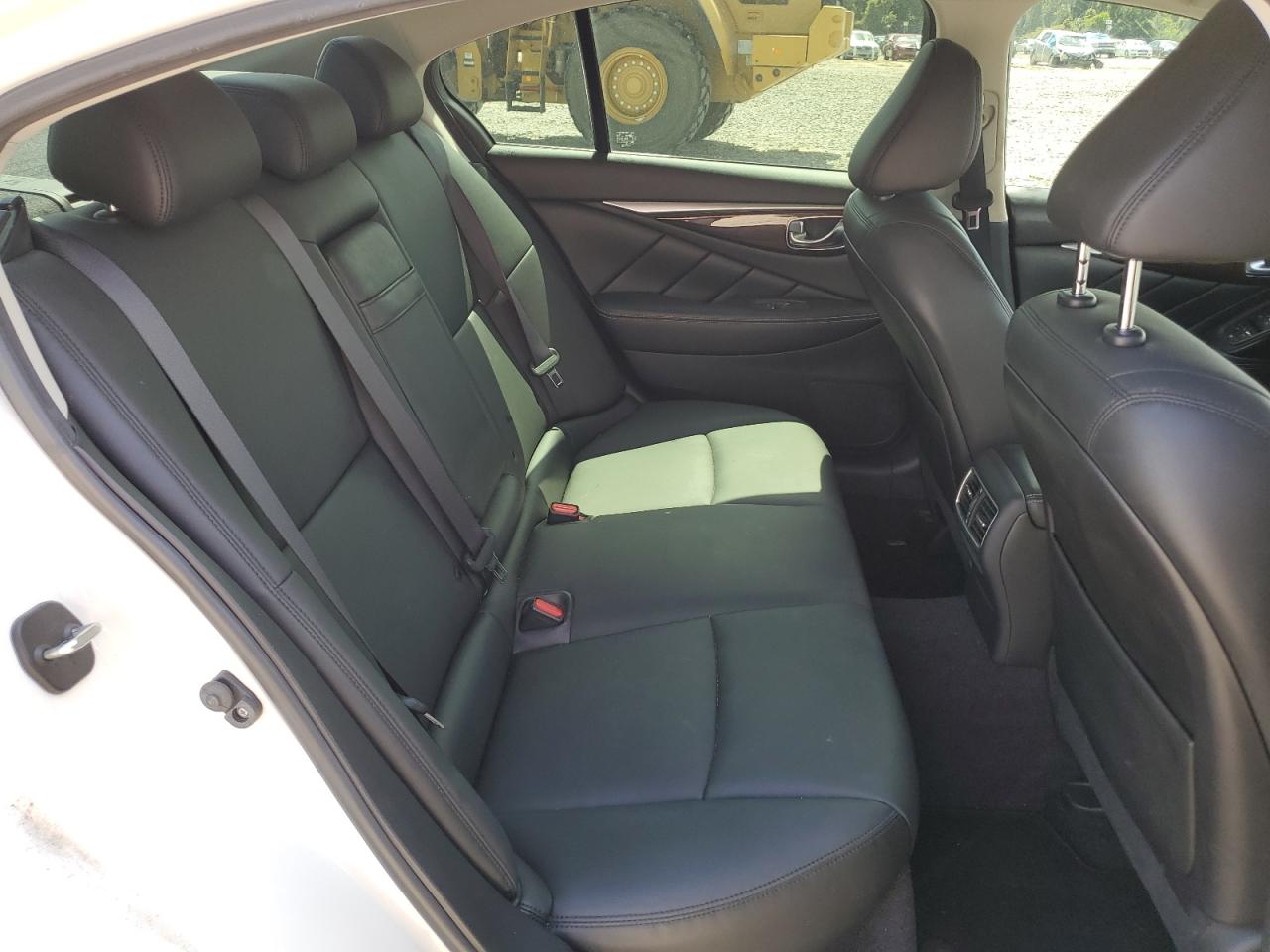 JN1EV7AP0JM360765 2018 Infiniti Q50 Luxe