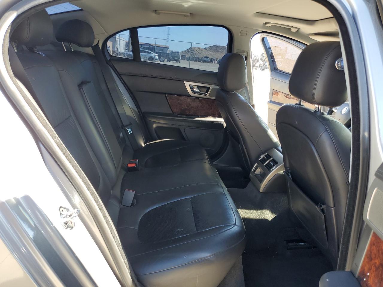 SAJWA0GBXALR74603 2010 Jaguar Xf Premium