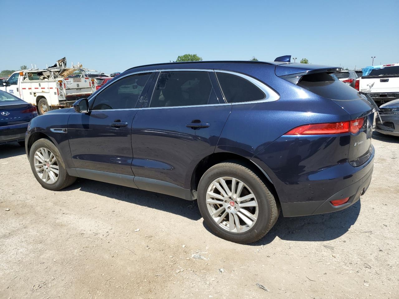 2017 Jaguar F-Pace Prestige vin: SADCK2BV0HA497671