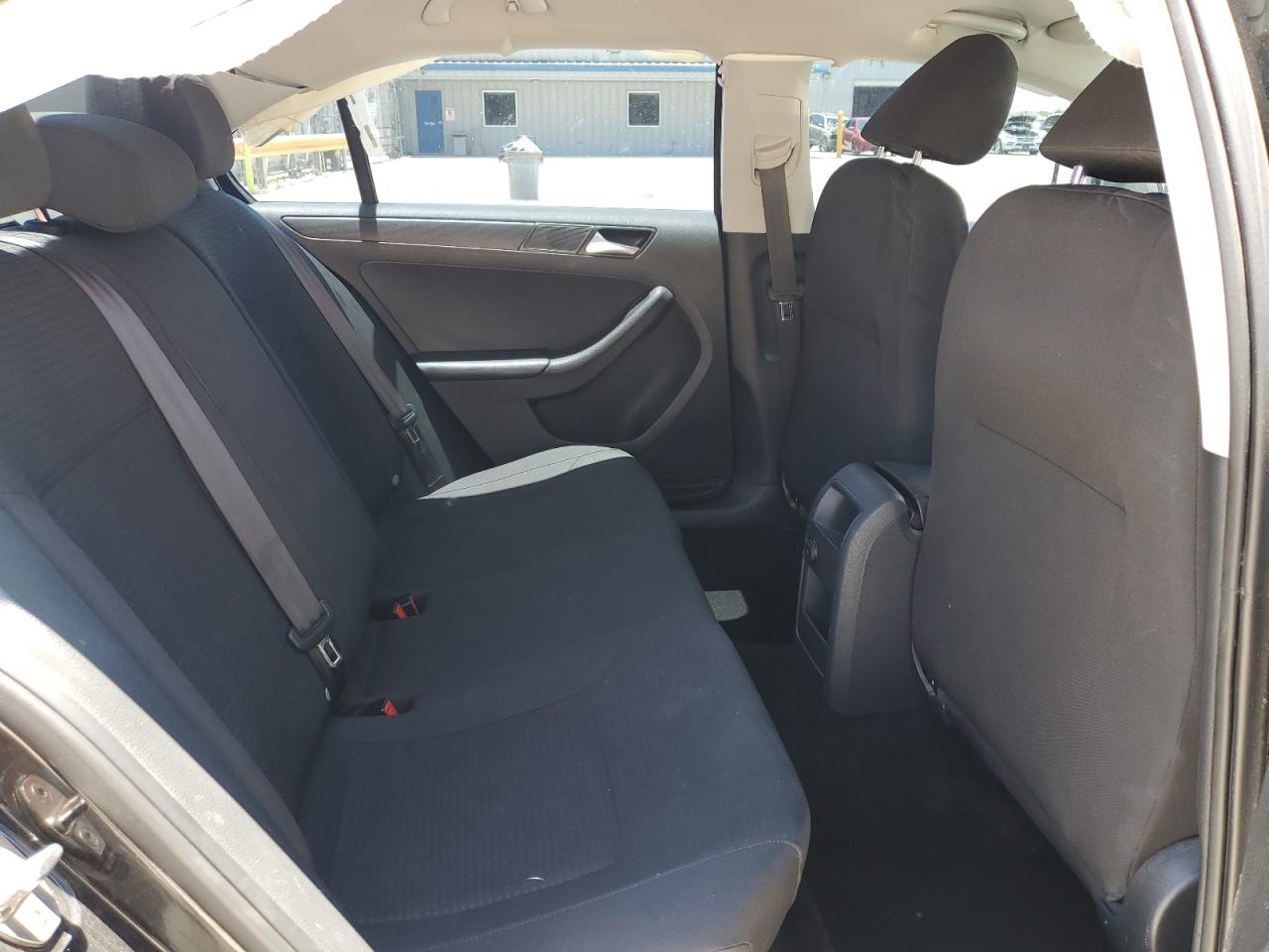 3VW267AJ7GM277742 2016 Volkswagen Jetta S