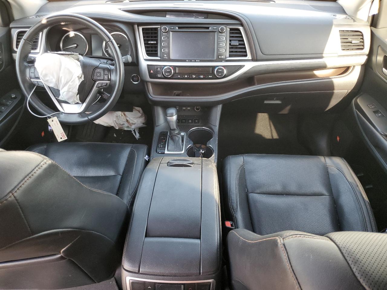 5TDDZRFH9KS991871 2019 Toyota Highlander Limited