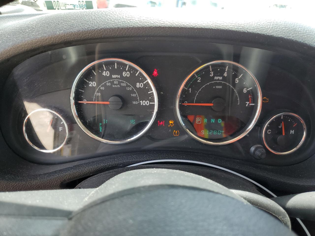 1C4BJWDG8FL669835 2015 Jeep Wrangler Unlimited Sport