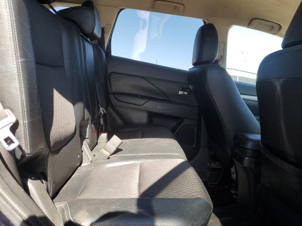 JA4AD3A36FZ001333 2015 Mitsubishi Outlander Se