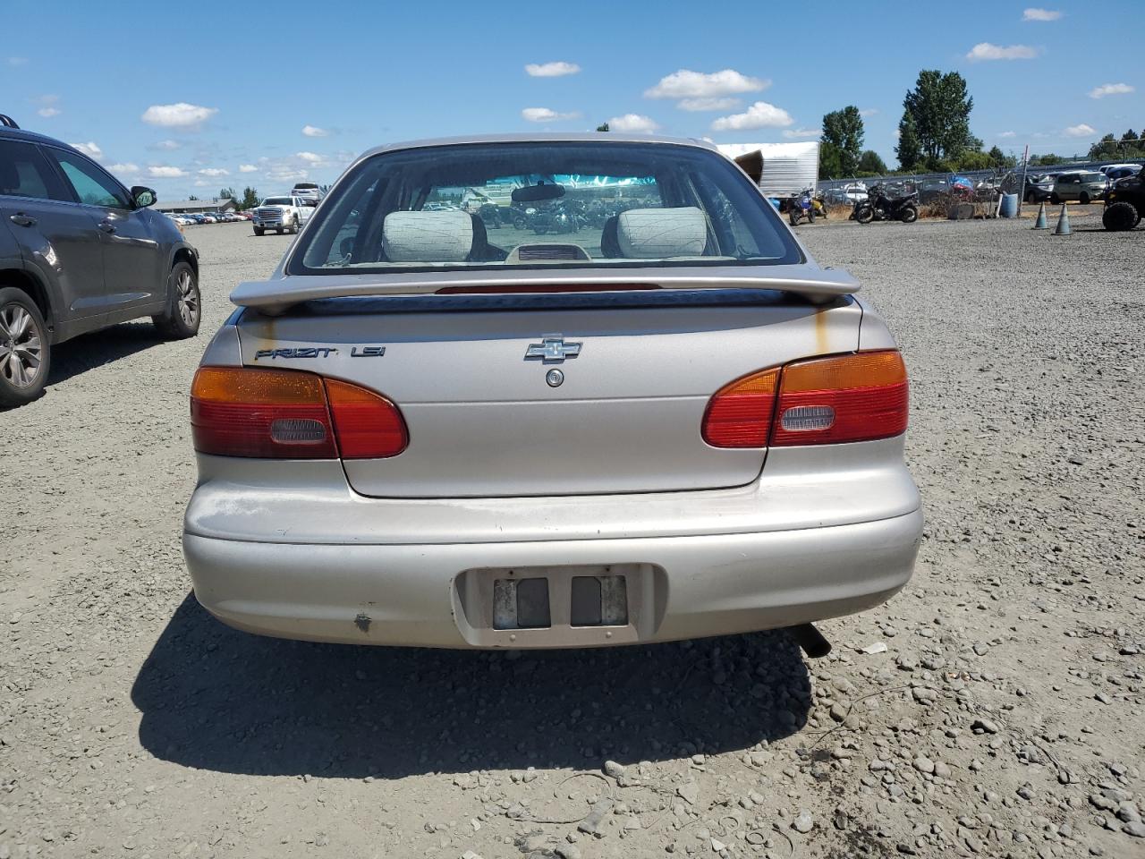 1Y1SK52861Z417585 2001 Chevrolet Geo Prizm Base