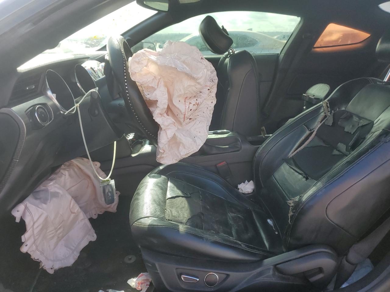 1FA6P8TH4F5302012 2015 Ford Mustang