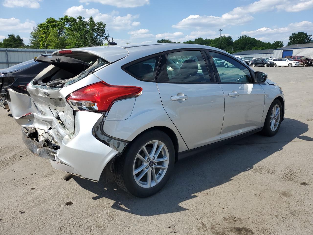 1FADP3K29GL334992 2016 Ford Focus Se